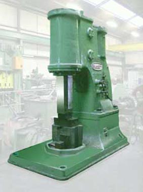 10 cwt (500kg) Massey Clear Space Pneumatic Controlled Hammer